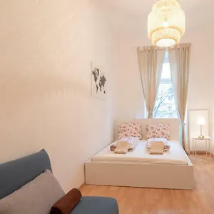 City Schnirchgasse Apartament